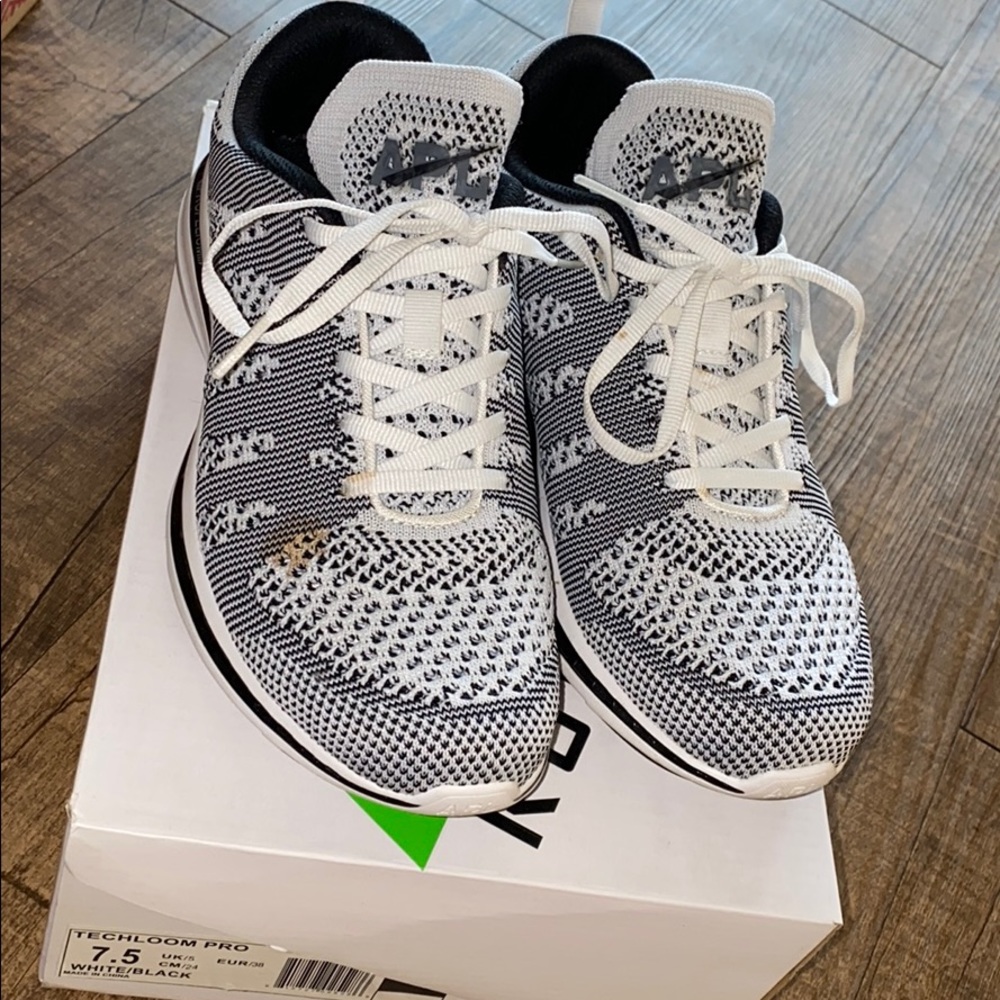 APL techloom pro sneakers.